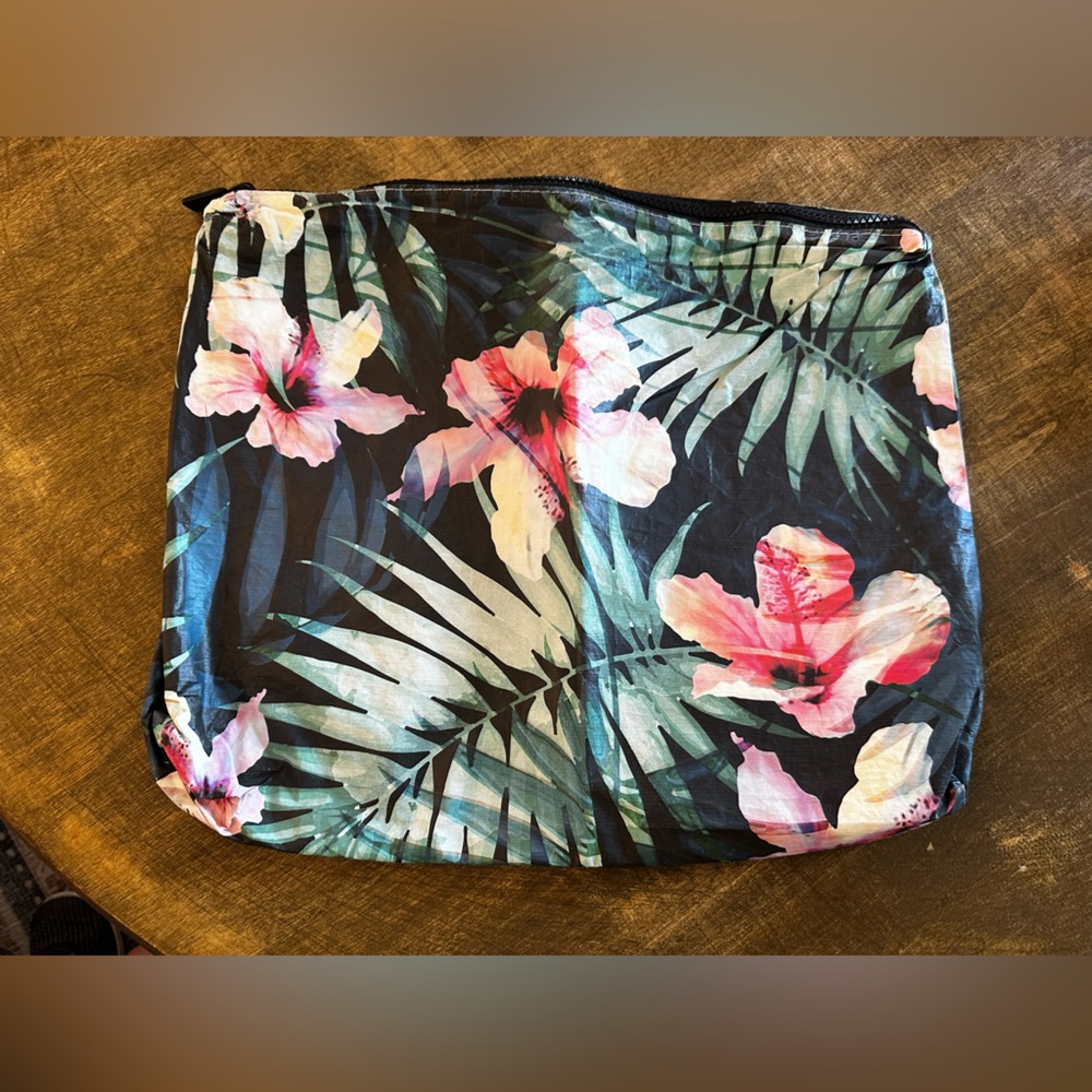 ALOHA Collection Max Pouch